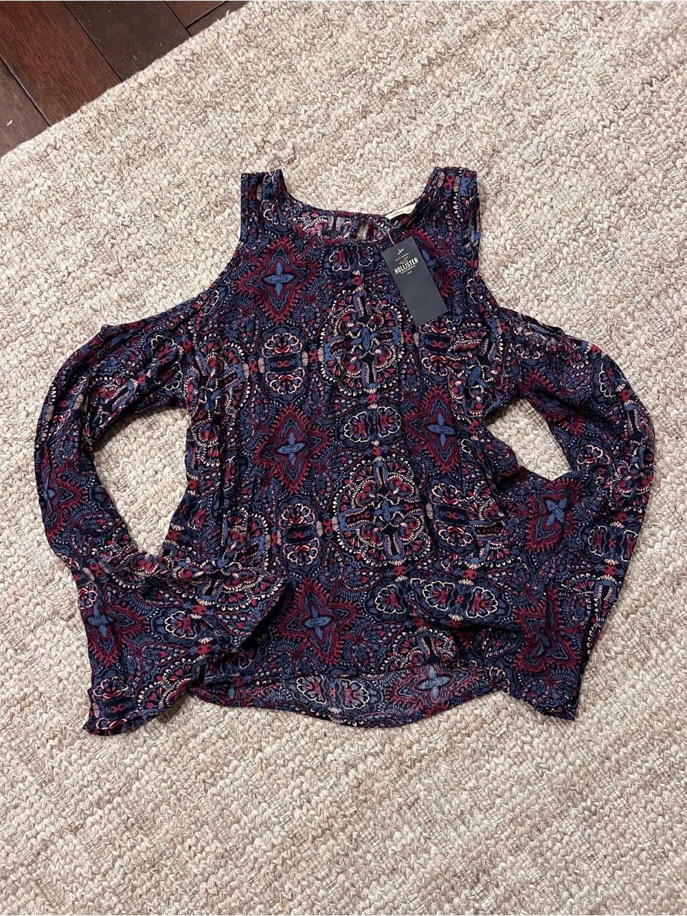 NWT Hollister Cold-Shoulder Patterned Blouse